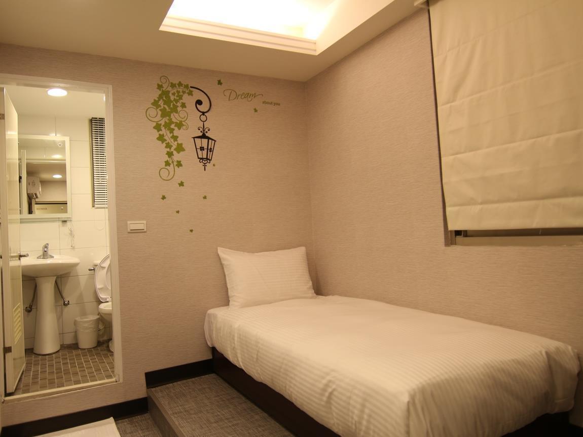 טאיפיי Holiday Fun Hostel מראה חיצוני תמונה